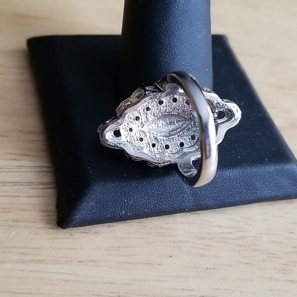 Gorgeous Plated Ring - Picture 4 of 4